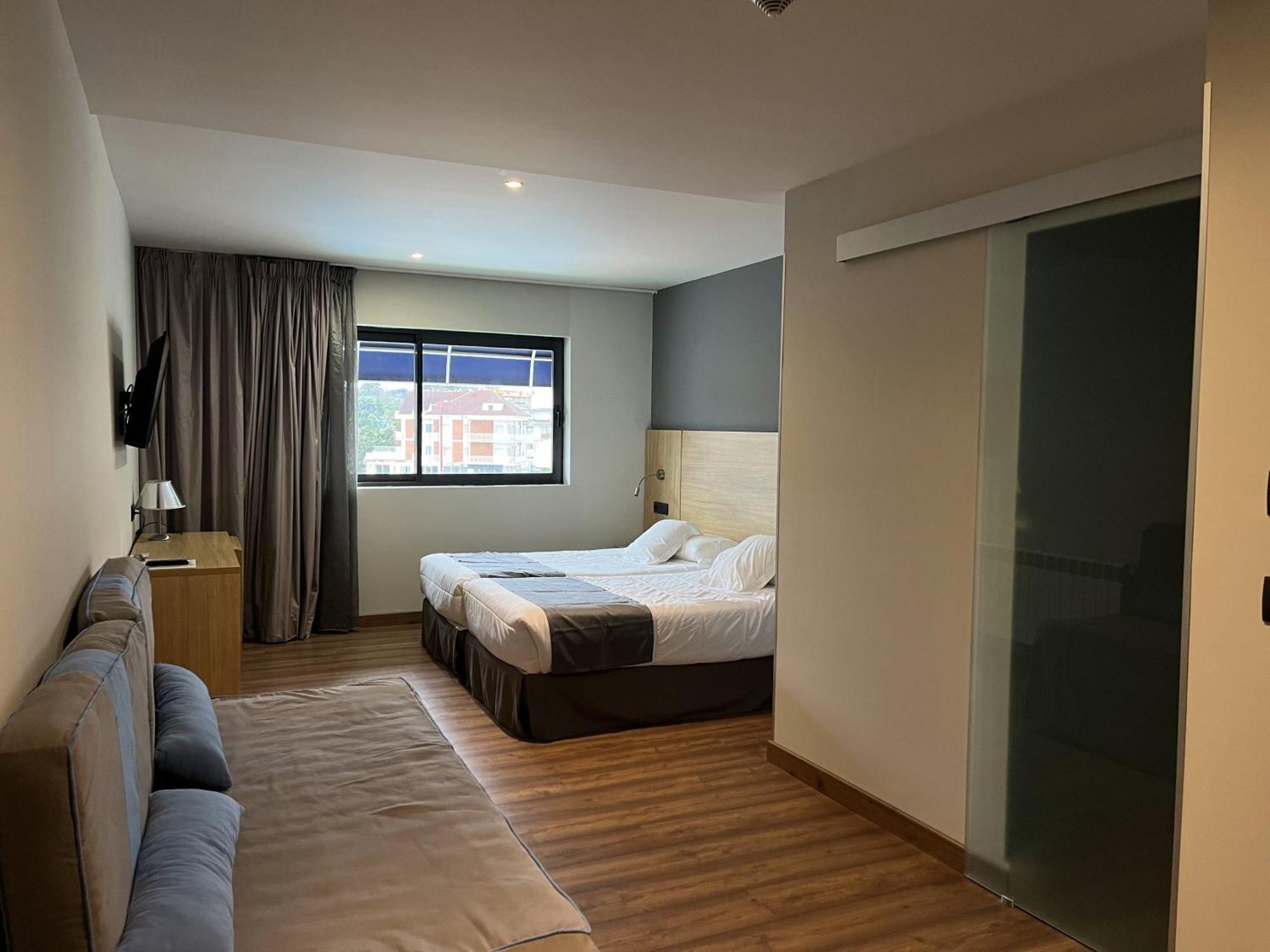 Hotel Astuy Isla Plana Exterior foto