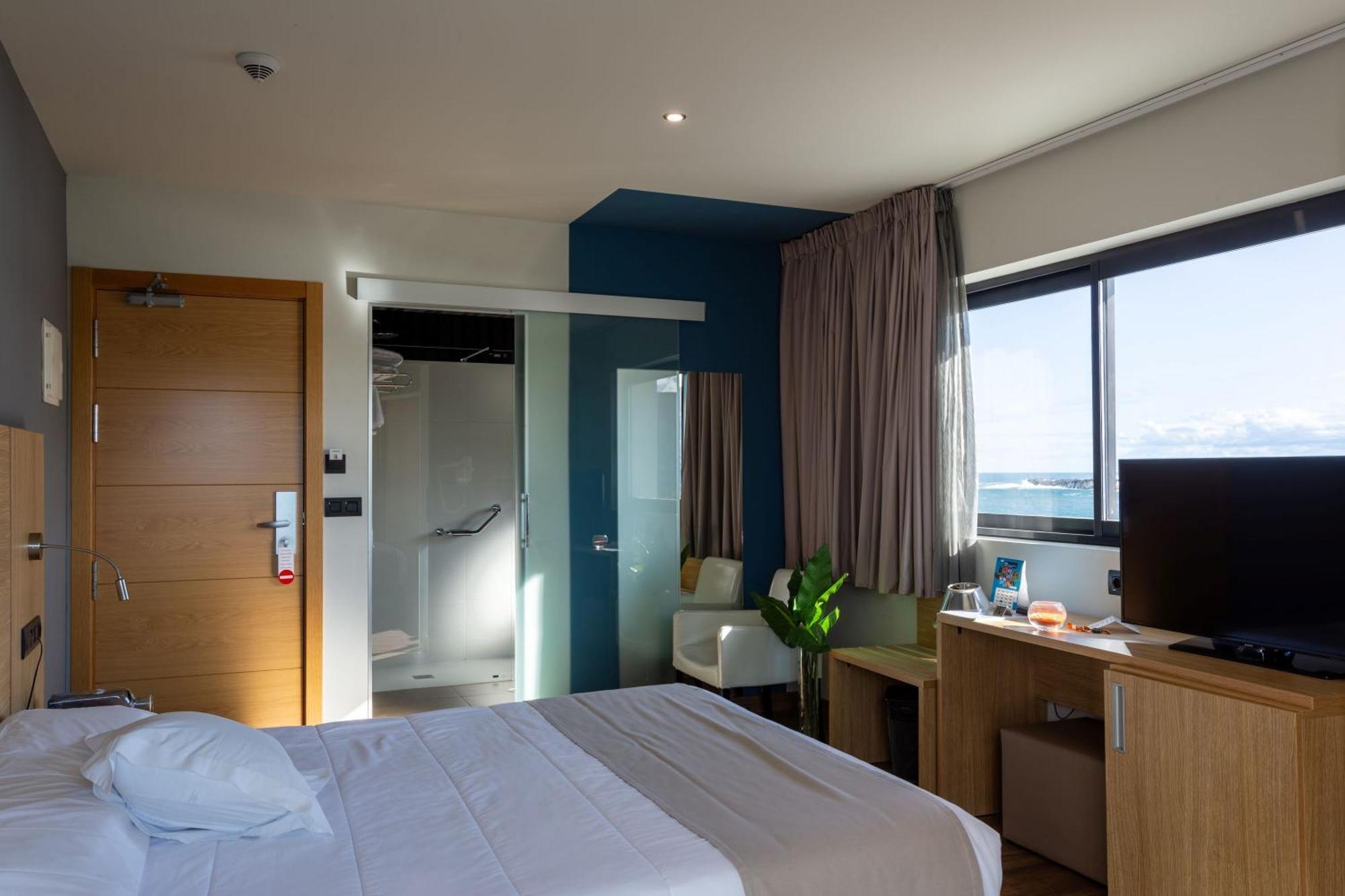 Hotel Astuy Isla Plana Zimmer foto