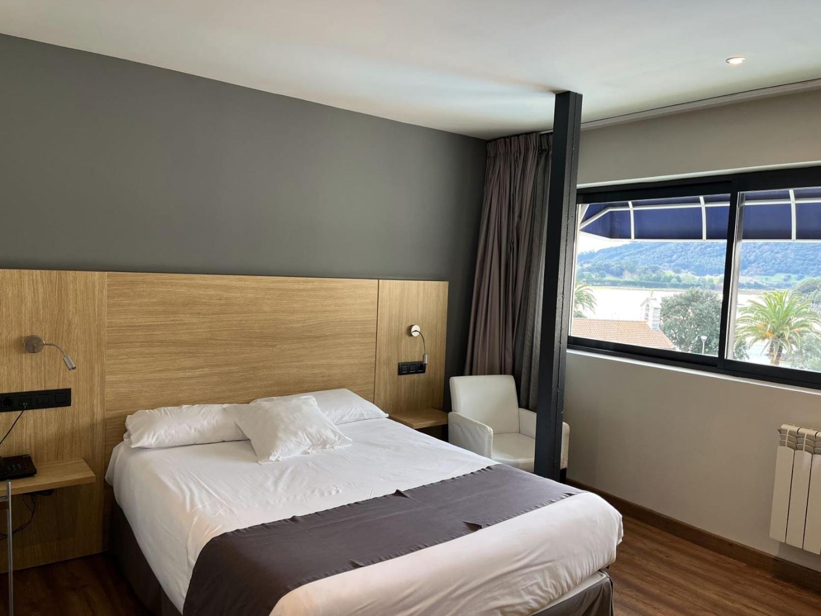 Hotel Astuy Isla Plana Exterior foto