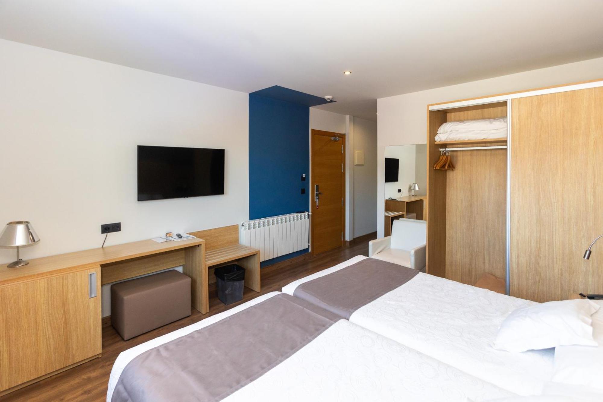 Hotel Astuy Isla Plana Exterior foto