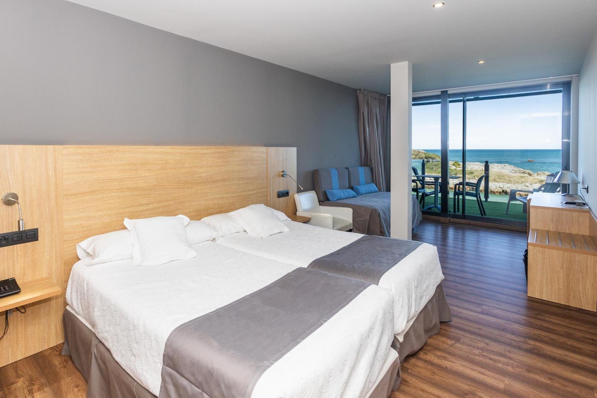 Hotel Astuy Isla Plana Exterior foto